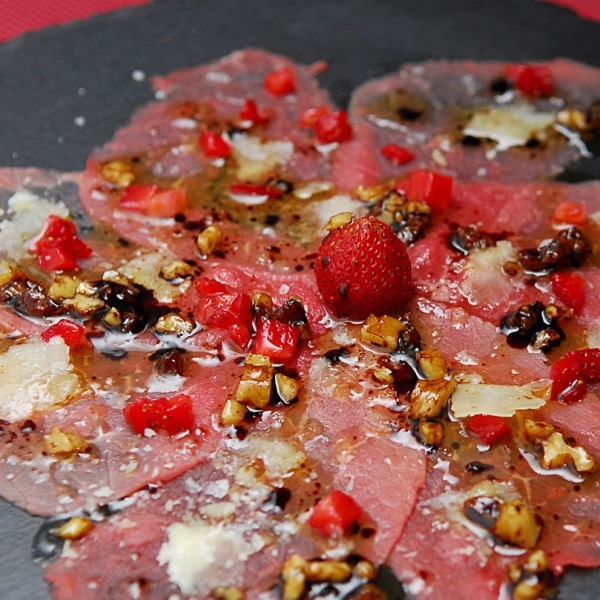 Carpaccio de Ternera con Fresas